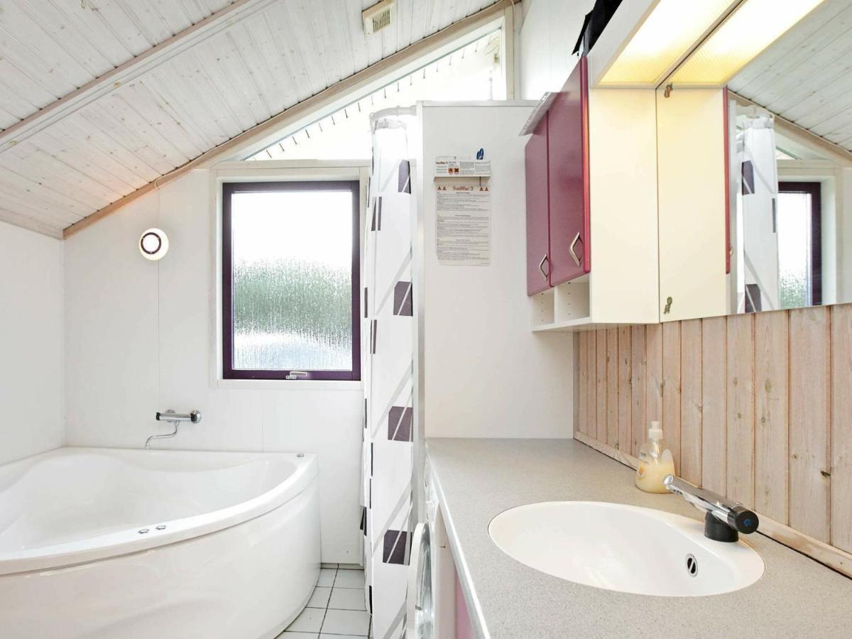 8 Person Holiday Home In Oksb L Vejers Strand Eksteriør bilde